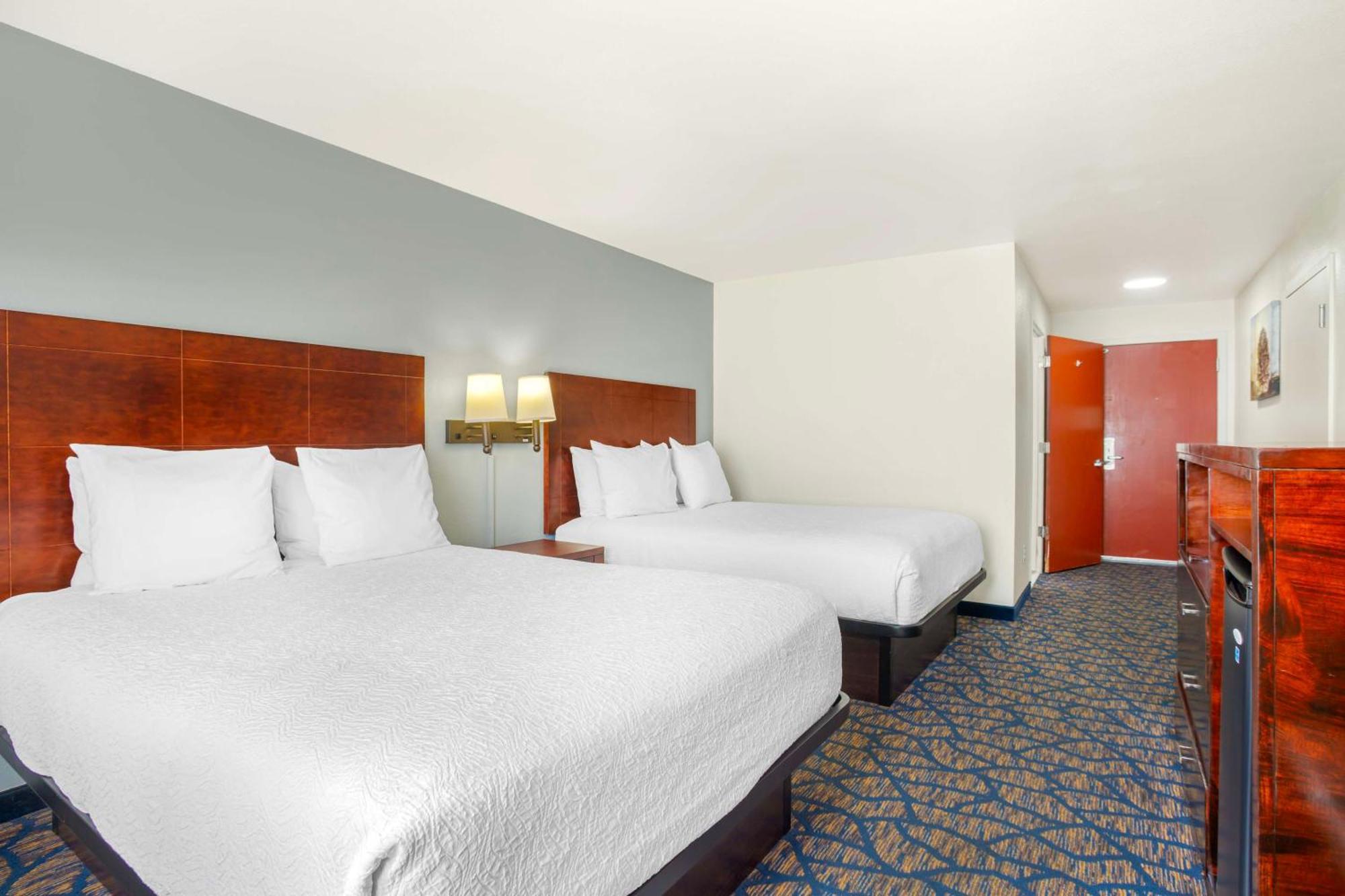 Best Western Plus Villa Del Lago Inn Patterson Eksteriør bilde